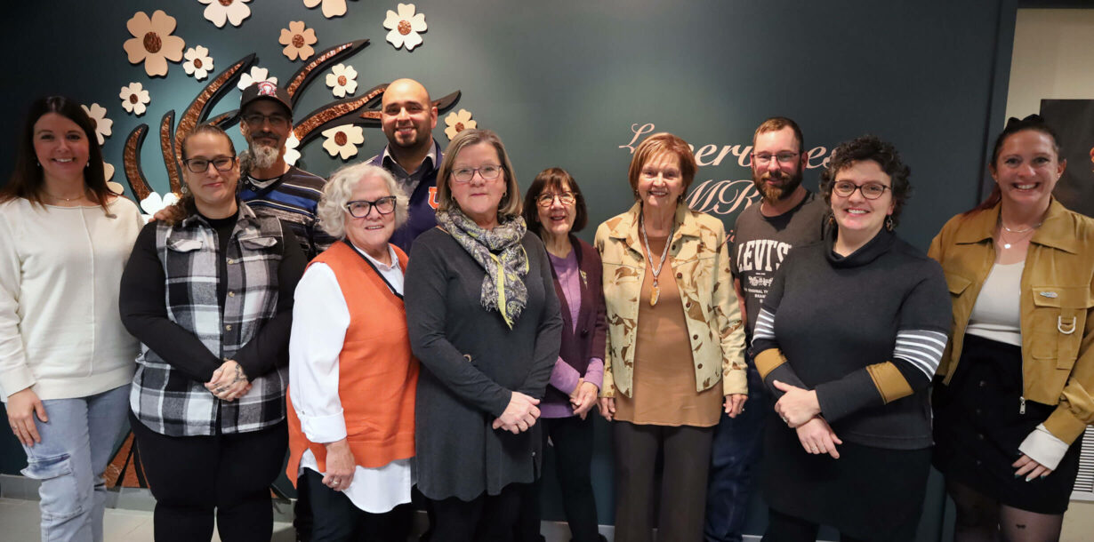 Bénévoles de la campagne « Le bénévolat, ça rassemble »