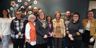 Bénévoles de la campagne « Le bénévolat, ça rassemble »