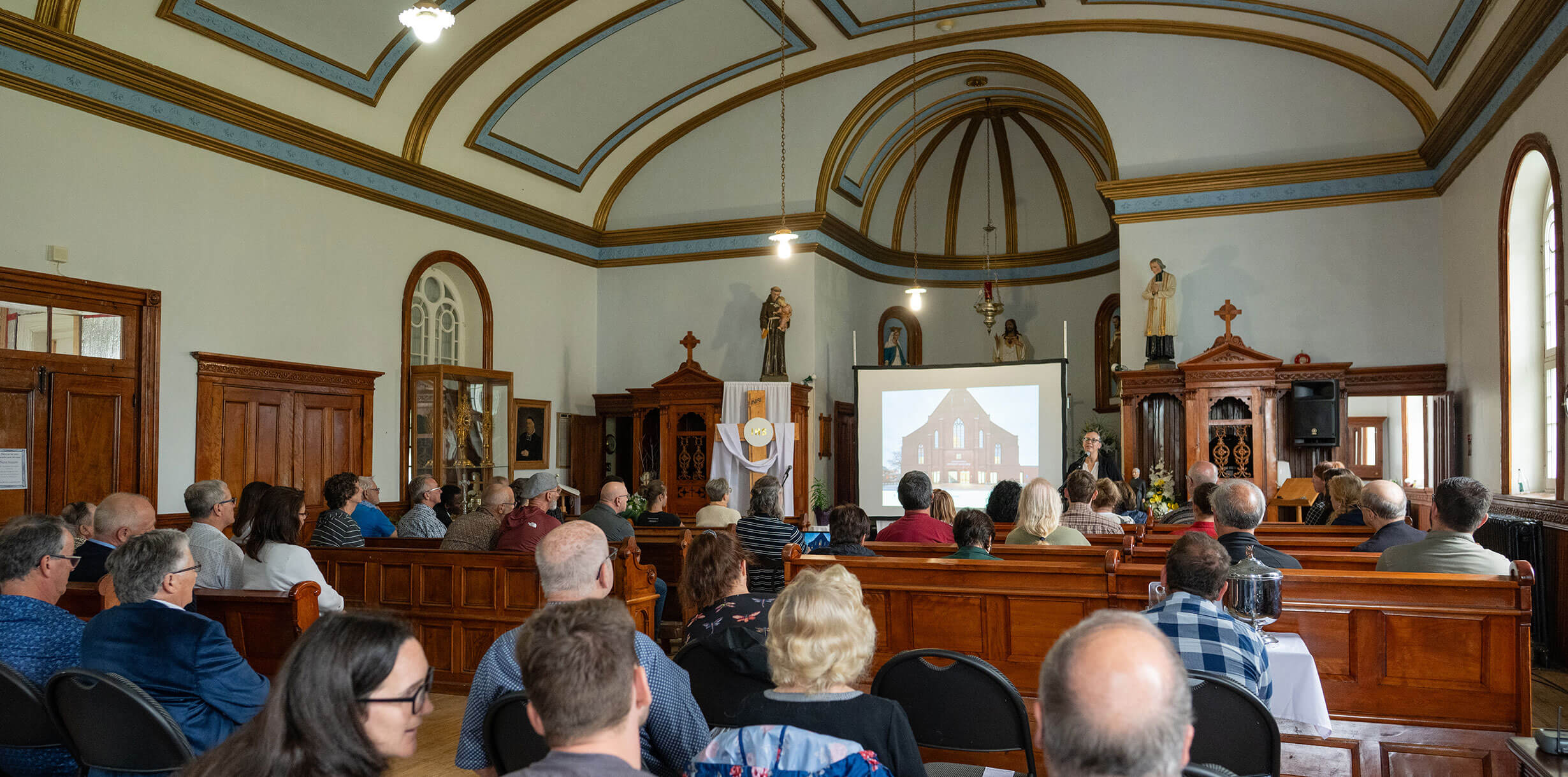 Conférence Rêvons nos églises : une réflexion collective pour réinventer nos lieux de culte. Chapelle de l’église de Saint-Léon-le-Grand, 29 mai 2025.