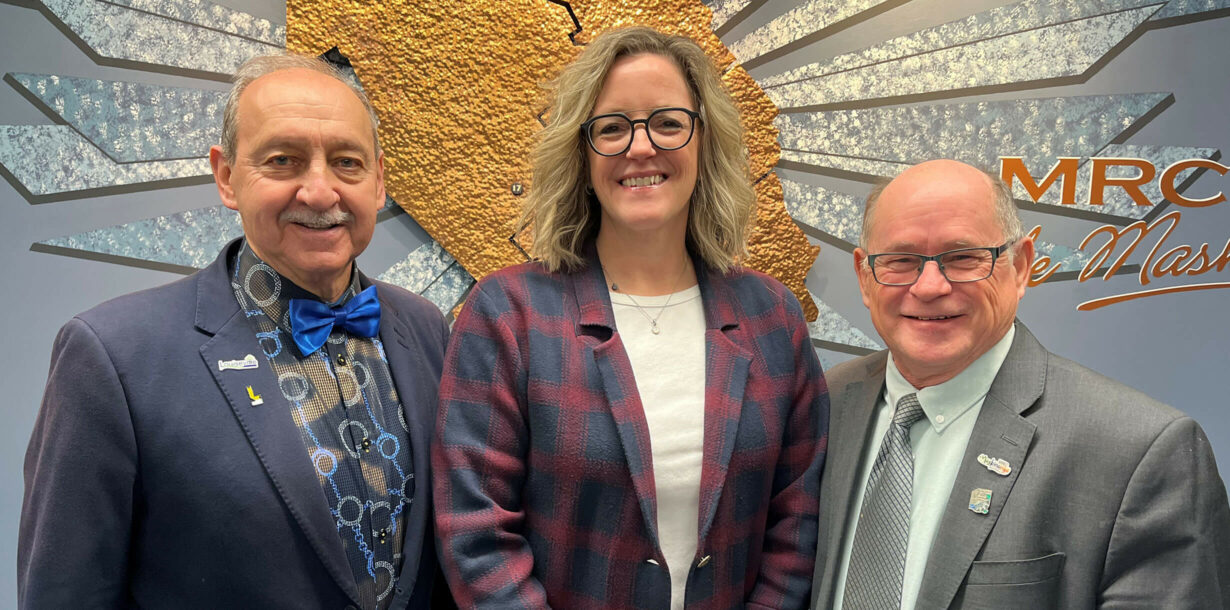 Yvon Deshaies, préfet suppléant, Pascale Plante, directrice générale, et Réjean Carle, préfet