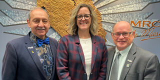 Yvon Deshaies, préfet suppléant, Pascale Plante, directrice générale, et Réjean Carle, préfet